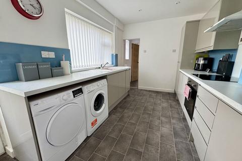 3 bedroom terraced house for sale, Moreton Road, Holyhead. Anglesey, LL65