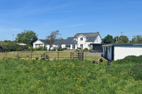 4 bedroom country house for sale, Llanfachraeth, Llanfachraeth, LL65