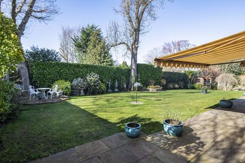 3 bedroom detached bungalow for sale, The Hollies, Bookham