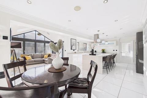 25 Brooklands, Hull, HU7 4WA