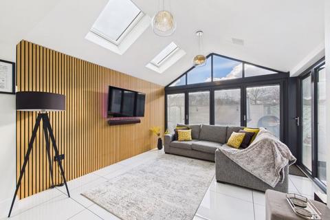 25 Brooklands, Hull, HU7 4WA