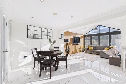 25 Brooklands, Hull, HU7 4WA