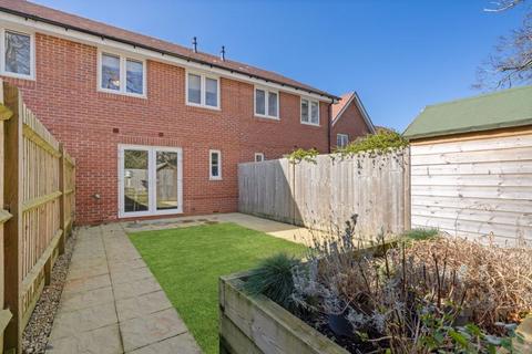 2 bedroom terraced house for sale, Beehive Lane, Chichester