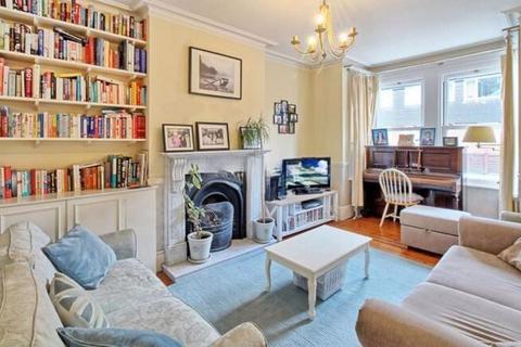 4 bedroom terraced house for sale, 168 Priests Lane, Brentwood CM15