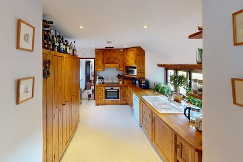 5 bedroom property for sale, West Barn, Furlong, Chagford