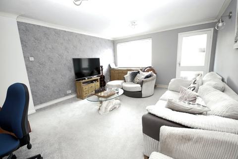 2 bedroom semi-detached house for sale, Kimpton Close, Lee-On-The-Solent, PO13