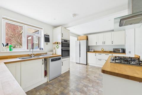 1 Faldo Close, Abbeymead, Gloucester, GL4 5BN