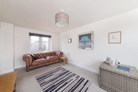 3 bedroom semi-detached house for sale, Innings Road, White Chapel Gardens. Bodicote - NO ONWARD CHAIN