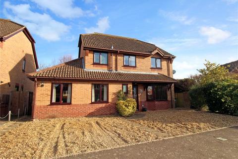10 Drewray Drive, Taverham, Norwich, NR8 6XS