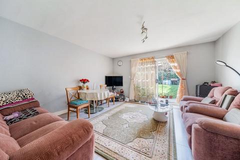 3 bedroom end of terrace house for sale, Barge House Road, London, E16