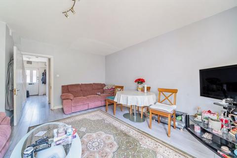 3 bedroom end of terrace house for sale, Barge House Road, London, E16