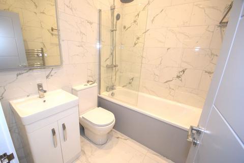 1 bedroom apartment to rent, High Street Colliers Wood, London SW19