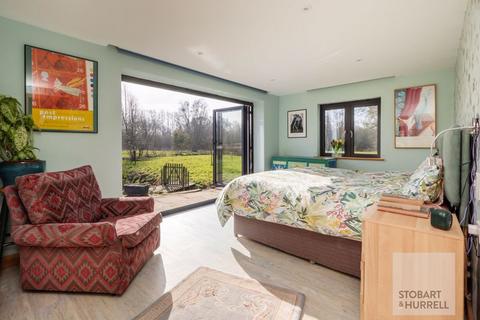 4 bedroom detached house for sale, South Walsham Road, Norwich NR13