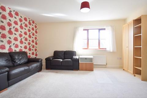 1 bedroom property to rent, Highpath Court, Basingstoke RG24