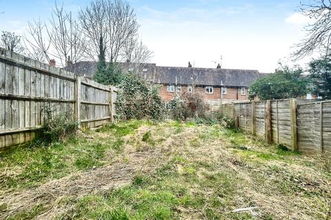 2 bedroom terraced house to rent, Danefield Road, Northampton, NN3 2SR