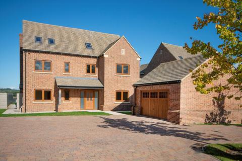 5 bedroom detached house for sale, Seven Acres Close, Main Road, Minsterworth, Gloucester, Gloucestershire, GL2