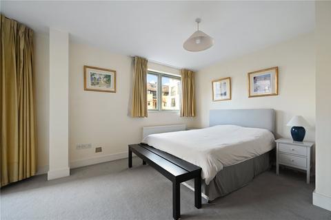 1 bedroom flat to rent, Kensington Gardens Square, London, W2