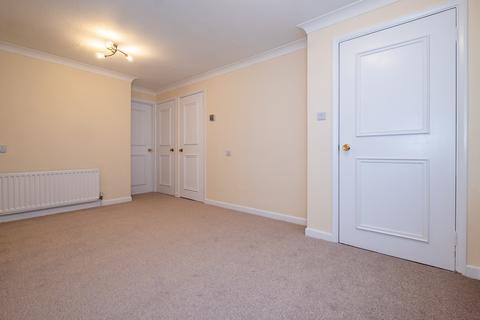 2 bedroom terraced house to rent, Beech Gardens, Worthing