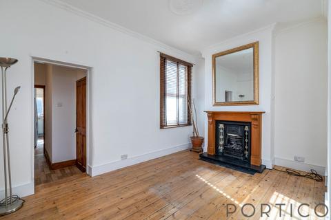 3 bedroom terraced house to rent, Maryland Square, E15