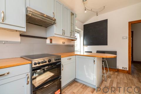 3 bedroom terraced house to rent, Maryland Square, E15