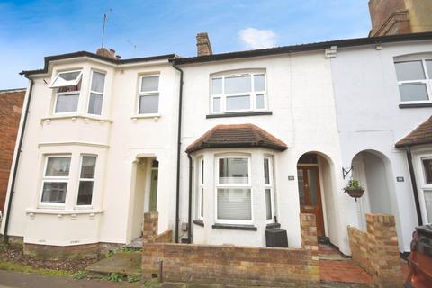 2 bedroom terraced house to rent, Aylesbury HP20