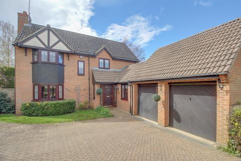 4 bedroom detached house for sale, Oakwood House, Shepherds Mead, Leighton Buzzard, Bedfordshire, LU7