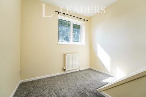 3 bedroom end of terrace house to rent, Willowbrook Drive, Cheltenham, GL51