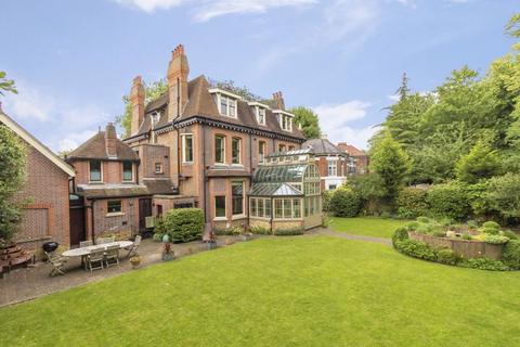 8 bedroom detached house for sale, Haslemere Road, N8