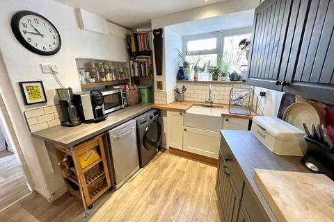 3 bedroom detached house for sale, 2 Queen Strret, Cefn Mawr