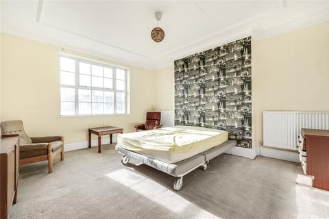 3 bedroom apartment for sale, London NW2