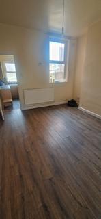 2 bedroom terraced house to rent, Knowle Road, Birmingham B11