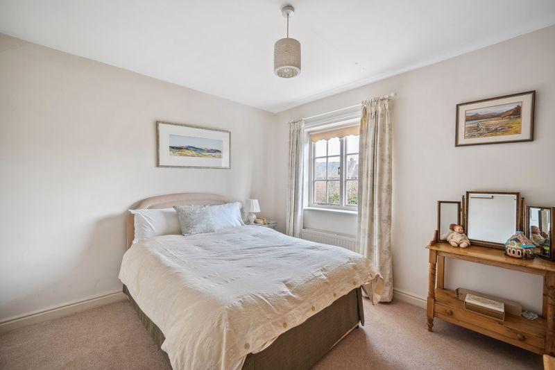 Guest bedroom