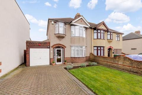 3 bedroom semi-detached house for sale, Hill View Drive, Welling DA16