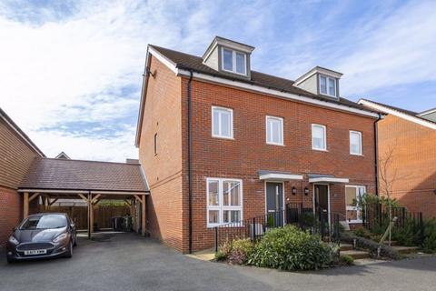 3 bedroom semi-detached house for sale, Bailey Place, Crowborough