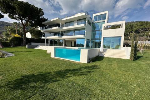 8 bedroom villa, Pg. de St. Francesc, Spain