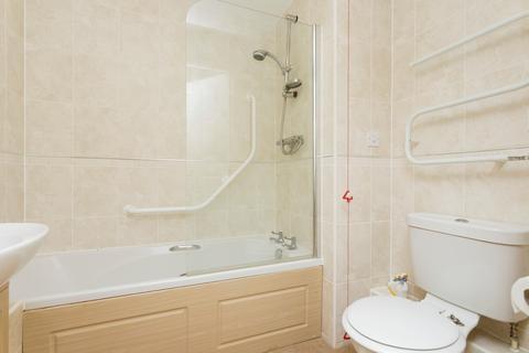 1 bedroom apartment for sale, Manton Court, Horsham RH13