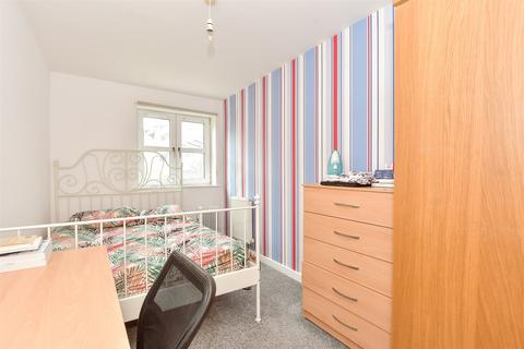 2 bedroom ground floor flat for sale, St. James's Street, Portsmouth, Hampshire