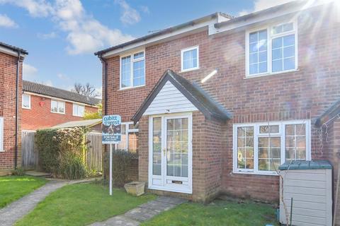 3 bedroom end of terrace house for sale, Meadvale, Horsham, West Sussex