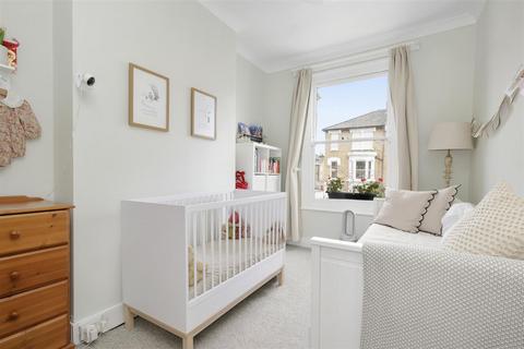 3 bedroom property for sale, Lorne Road, Stroud Green