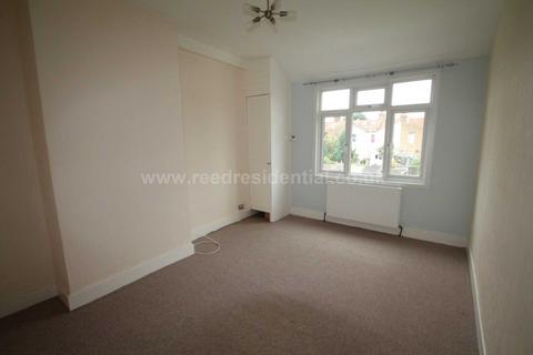 1 bedroom flat to rent, Central Avenue, Southend On Sea