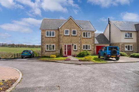 6 Brown Edge Close, Buxton, SK17 7AS