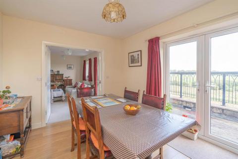 6 Brown Edge Close, Buxton, SK17 7AS