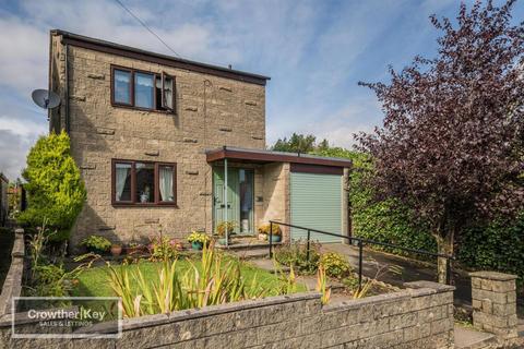 3 bedroom detached house for sale, Macclesfield Old Road, Buxton