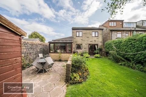 3 bedroom detached house for sale, Macclesfield Old Road, Buxton