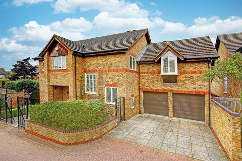 5 bedroom detached house to rent, Rokeby Place, West Wimbledon, SW20 0HU