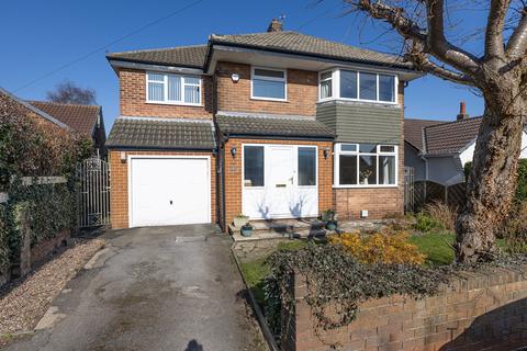 4 bedroom detached house for sale, Highdale, Hanging Heaton, Dewsbury