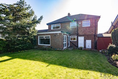 4 bedroom detached house for sale, Highdale, Hanging Heaton, Dewsbury