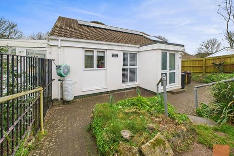 8 Penwinnick Parc, St Agnes, TR5 0UQ