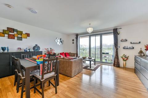 2 bedroom flat for sale, Highbridge Road, Barking, IG11