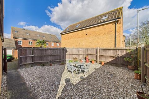 2 bedroom coach house for sale, Randall Drive, Orsett, RM16